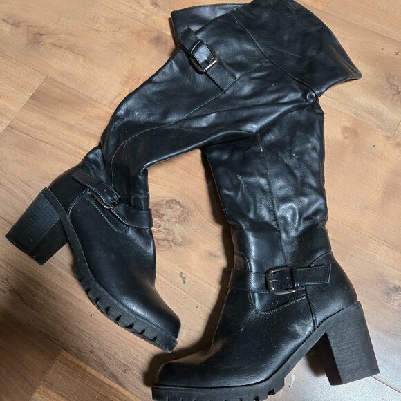 DbDk boot - Picture 1 of 1